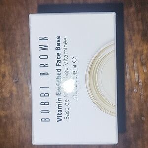 Bobbi Brown Vitamin Enriched Face Base